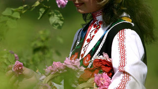 Розовата кампания започва с по-високи цени