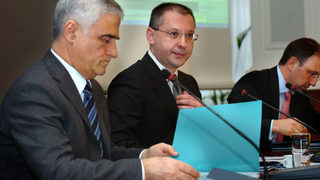 Министър Димитров ще преговаря с Азербайджан за доставки на природен газ