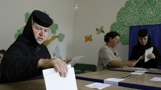 Едва половината избиратели гласуваха на местните избори в Румъния
