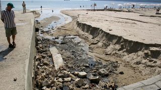 Заплахите на варненското море