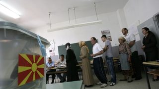 ДСИ на Али Ахмети е водещата албанска партия след прегласуването в Македония