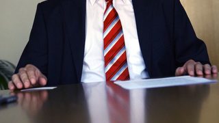 Това, което става с лихвите по депозитите, е притеснително
