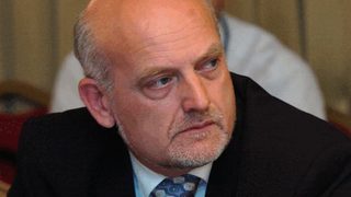 ЧЕЗ може да намали таксата за спрян ток,ако регулаторът нареди