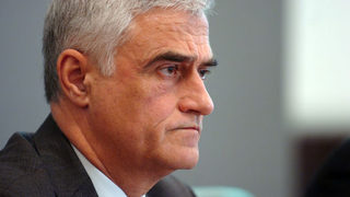 ЧЕЗ спряла тока на министъра на енергетиката