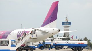 Новите <span class="highlight">терминали</span> на летищата във Варна и Бургас ще струват 65 млн. евро