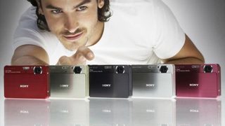 <span class="highlight">Фотоапарат</span> с 4GB вградена памет