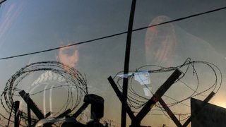 Израел освобождава 200 палестински затворници