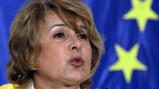 Масларова заминава на работно посещение в Москва