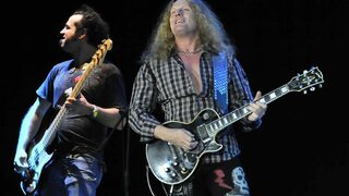 Фотогалерия - Концерт на Thin Lizzy в София