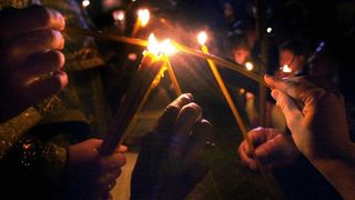 Съборът запази за църквата бизнеса със свещите