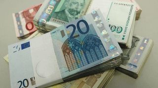 Правителството потвърди фиксирания курс на лева към еврото