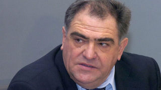 Валери Цветанов: Големите вериги да продават отделно храните със заместители на месо и мляко