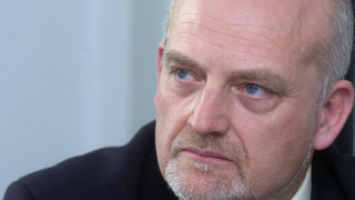 <span class="highlight">Любош</span> <span class="highlight">Павлас</span>: Токът ще поскъпне при връщане на едномесечното отчитане
