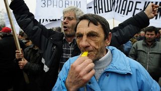 Нужен е преход от националния към глобалния вариант на смесената <span class="highlight">икономика</span>