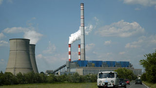 Enel може да продаде акции за да намали дълга си