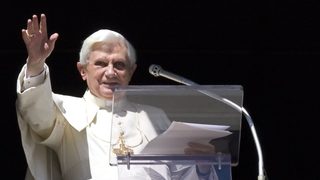 Папата ще обикаля Близкия изток през май