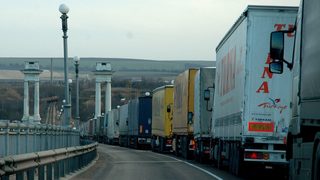 Бизнесът иска таксите за Дунав мост да отпаднат