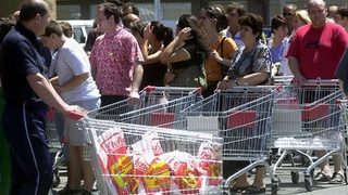 Сблъсък за цени между доставчиците и веригите