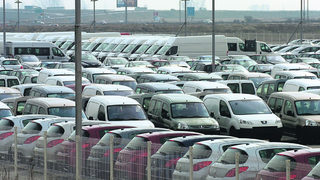 Кризата на българския автопазар се задълбочава