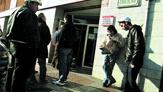 Безработните в Испания се удвоиха само за година