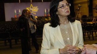 Кунева засега избягва да каже дали ще стане евродепутат