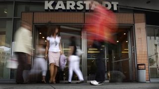 Германската Mfi иска да купи <span class="highlight">Karstadt</span>