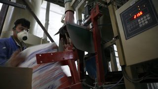 Глоби до 100 хил. лв. ще плащат фирми с пропусната регистрация <span class="highlight">на</span> химикали