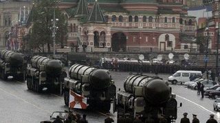 Москва не иска да обвързва преговорите по <span class="highlight">СТАРТ</span> с нови санкции срещу Иран