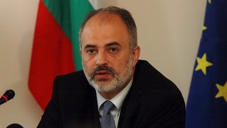 Социалното министерство засилва контрола върху парите за помощни средства