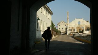 Легендата "<span class="highlight">Алкатраз</span>" стана на 75