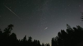Фотогалерия: Дъжд от <span class="highlight">метеори</span>
