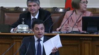 Яне Янев иска изслушване на шефа на НАП пред комисията за борба с корупцията
