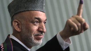<span class="highlight">Хамид</span> Карзай остава президент на Афганистан