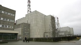 Евродепутат настоява <span class="highlight">АЕЦ</span> "<span class="highlight">Игналина</span>" да функционира до 2012 г.