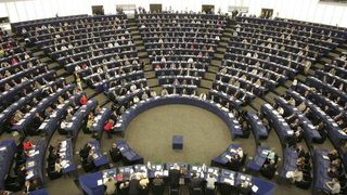 Европарламентът ще обяви днес дали одобрява кандидат комисаря на Словения