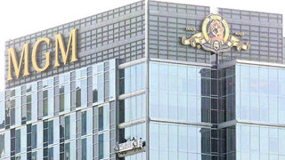 "Нюз корп" и "Тайм Уорнър" обмислят покупката на MGM