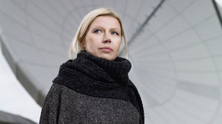 Евелина през четири очи