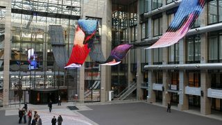 Испанското председателство откри неконфликтна арт инсталация в Брюксел