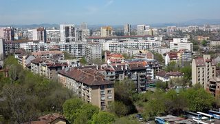 "Адрес": В София и Варна се търсят жилища за 40 хил. евро