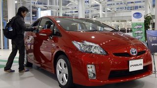<span class="highlight">Toyota</span> може да изтегли от пазара 2010 <span class="highlight">Prius</span> поради проблеми със спирачките