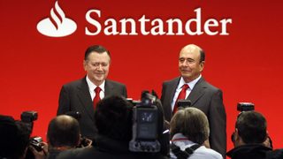Банка <span class="highlight">Santander</span> планира разпродажба на бизнеса си във Великобритания и САЩ