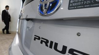 <span class="highlight">Toyota</span> започна да изтегля <span class="highlight">Prius</span> и други хибридни модели от пазарите