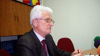 Директорът <span class="highlight">на</span> Агенцията за <span class="highlight">проучване</span> <span class="highlight">и</span> <span class="highlight">поддържане</span> <span class="highlight">на</span> <span class="highlight">Дунав</span> е уволнен