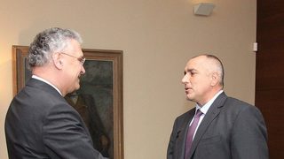 Борисов поиска помощ от Бавария за асфалтиране на пътища