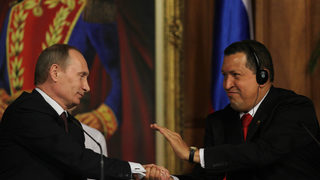 Чавес и Путин се споразумяха да сътрудничат в нефтодобива, отбраната и ядрената енергетика