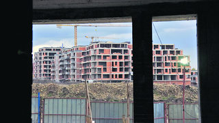 Цените на жилищата се върнаха на нивата от 2006 г.
