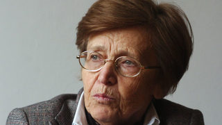 Професор <span class="highlight">Христина</span> <span class="highlight">Вучева</span>: Съкращението на разходите трябва да е много сериозно, за да има резултат
