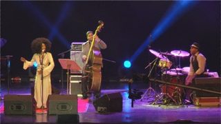 Видео: Концерт на <span class="highlight">Конча</span> <span class="highlight">Буйка</span> в София