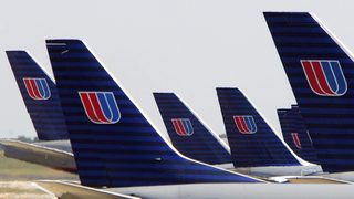 UAL и <span class="highlight">Continental</span> се сливат в най-голямата авиокомпания в света