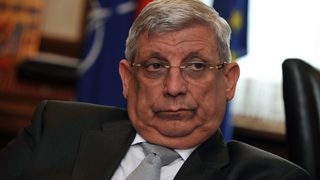 Военният министър: Президентът можеше да разкрие някои от нередностите в армията